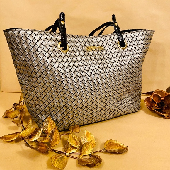 Kenneth Cole Silver and Black Tote Bag - Picture 1 of 10